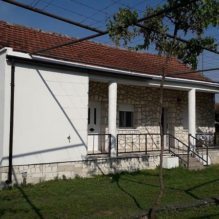 Апартаменти Kamena Kuca Family Rodin Чапліна Екстер'єр фото
